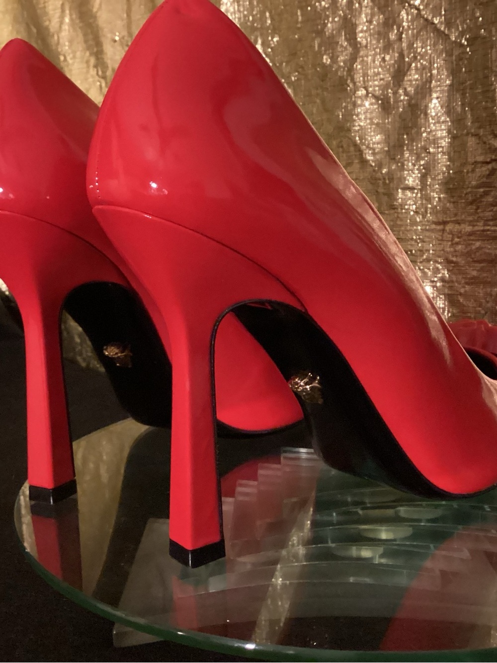 Versace Red Patent Leather Pointed-Toe Pumps with Medusa Accent - Picture 4 of 10
